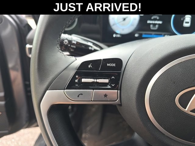 Certified 2024 Hyundai Elantra Limited FWD image 12