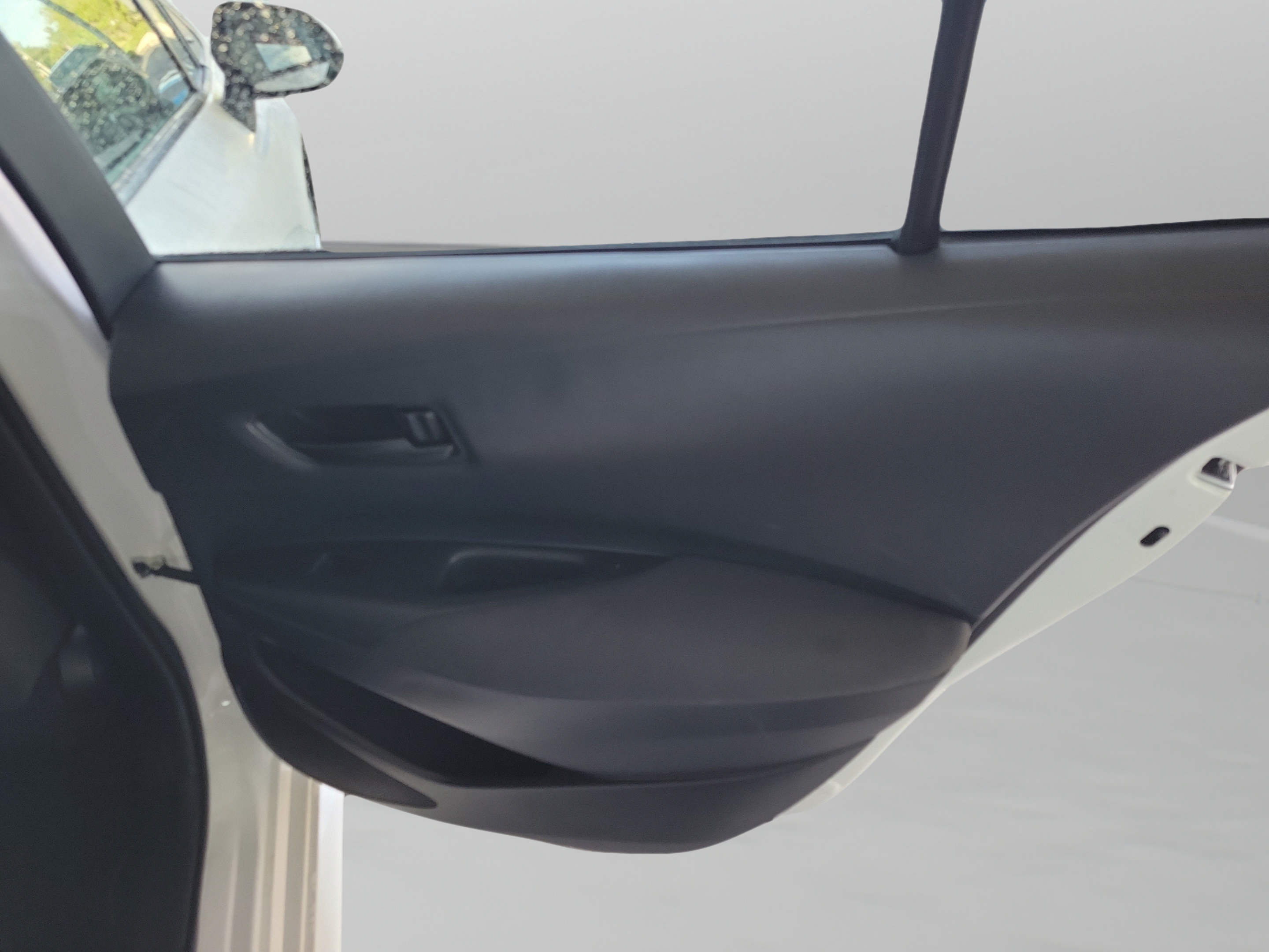 Used 2025 Toyota Corolla LE FWD image 27
