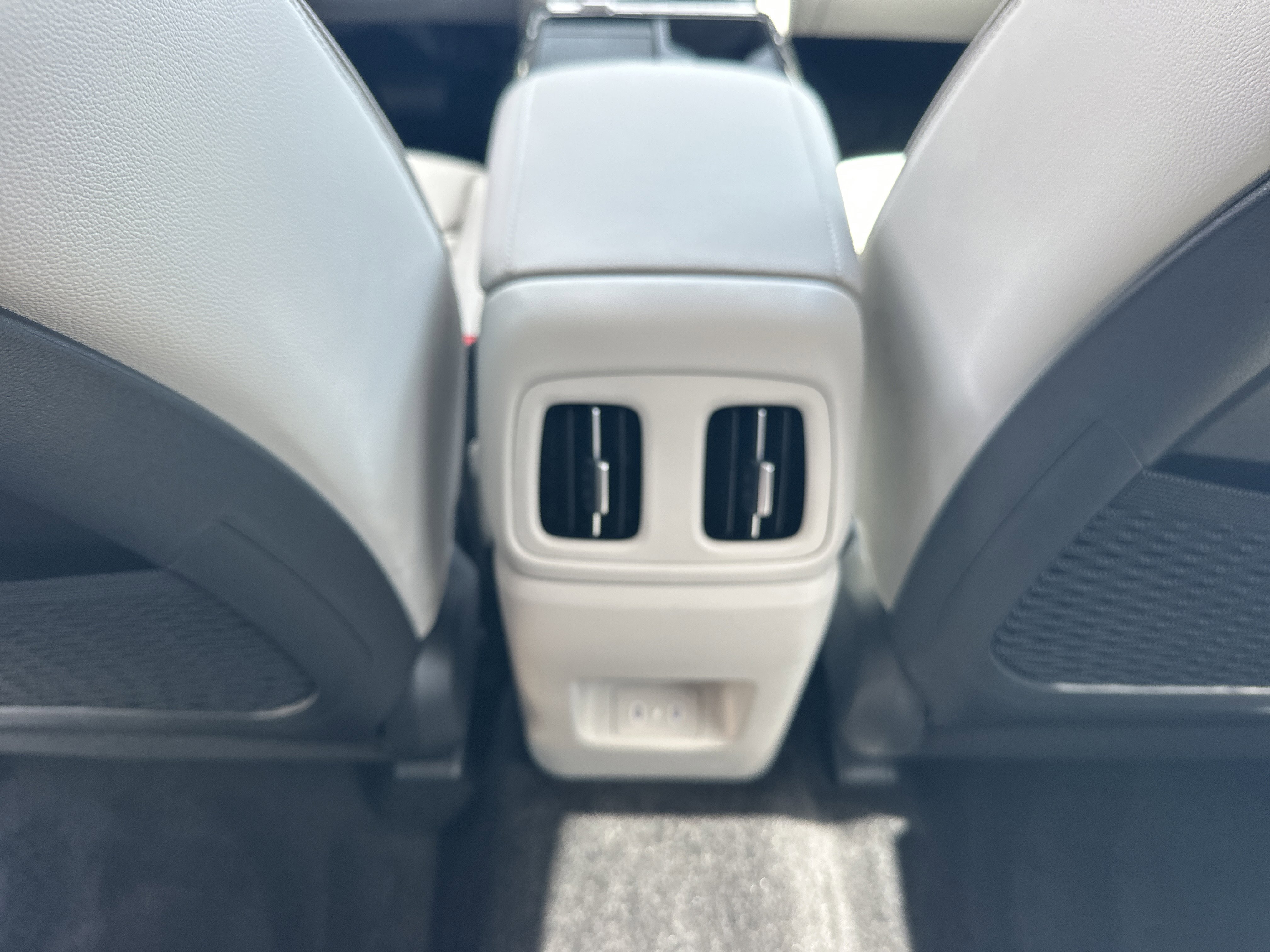 New 2026 Hyundai Tucson Limited FWD image 16