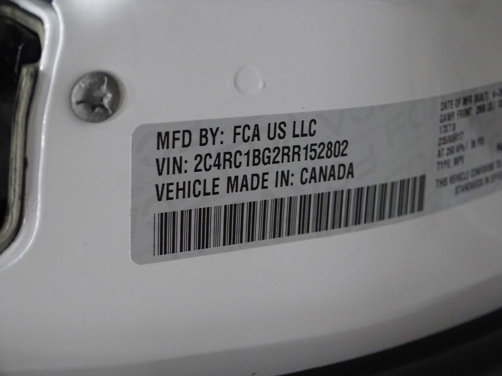 Used 2024 Chrysler Pacifica Touring-L image 22