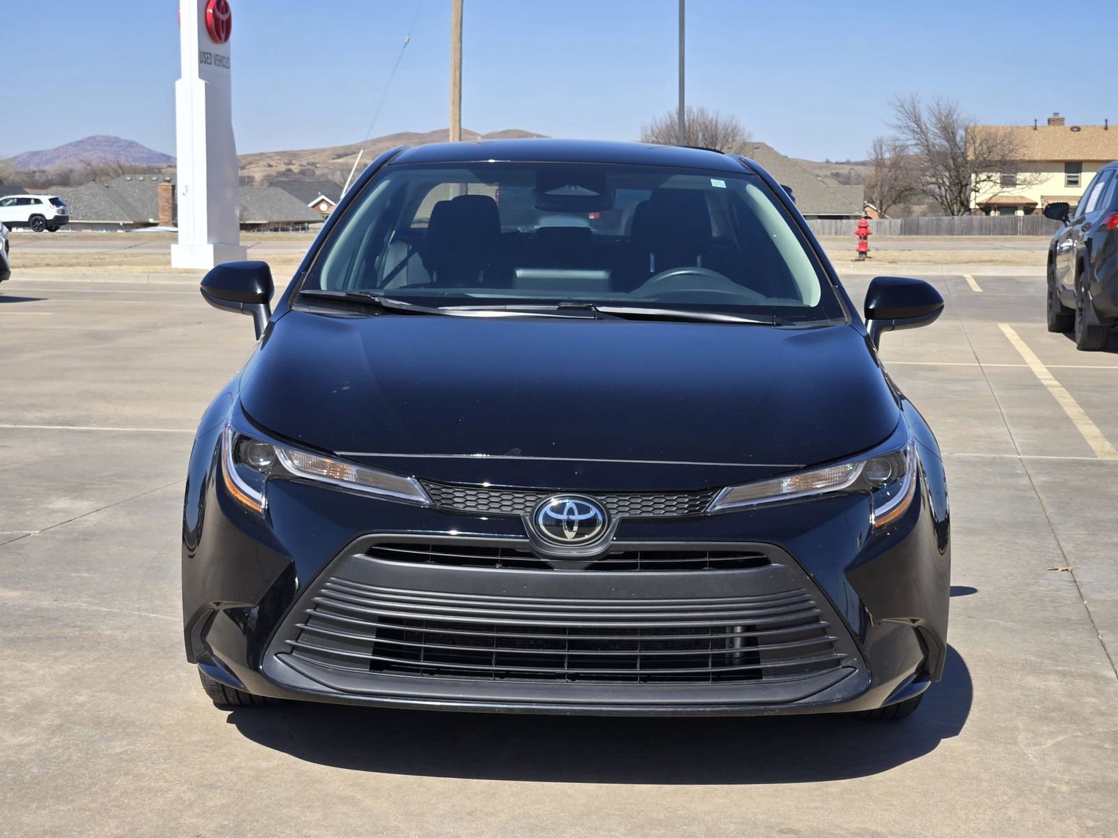 Used 2025 Toyota Corolla LE image 6