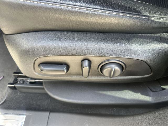 Used 2020 GMC Acadia SLT w/ LPO, Floor Liner Package FWD image 38