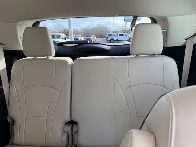 Used 2023 Buick Enclave Premium w/ Experience Buick Package FWD image 8