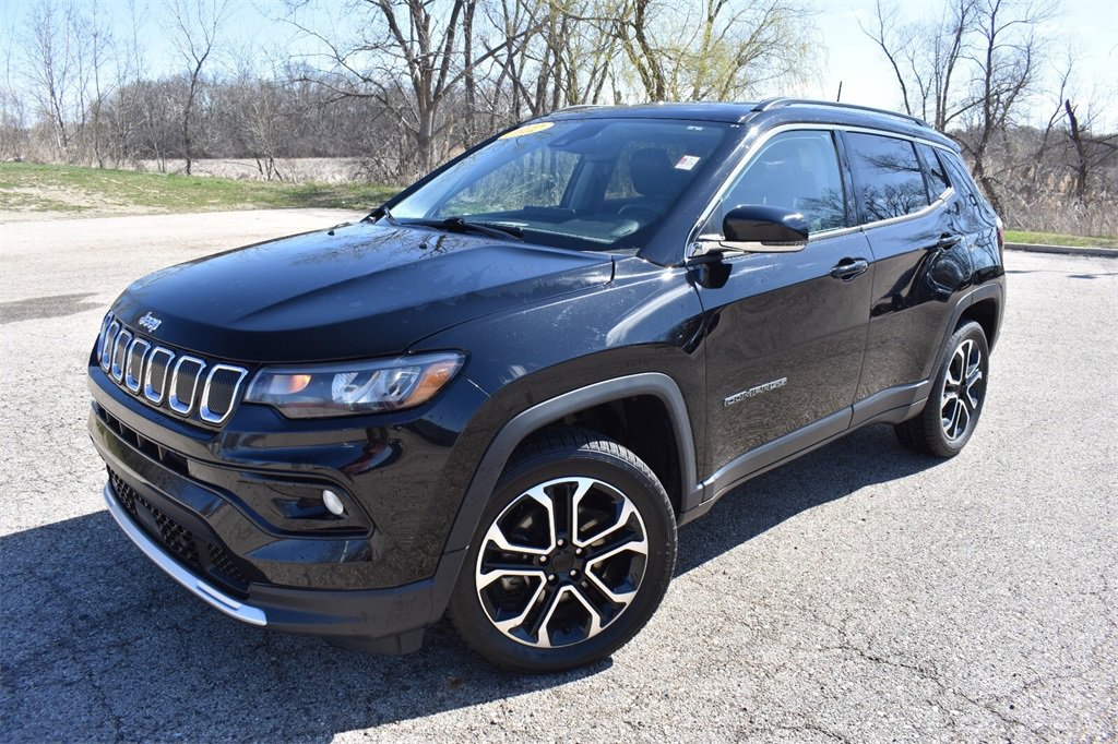 Used 2022 Jeep Compass Limited image 13