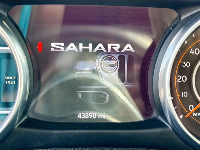 Used 2018 Jeep Wrangler Unlimited Sahara image 14