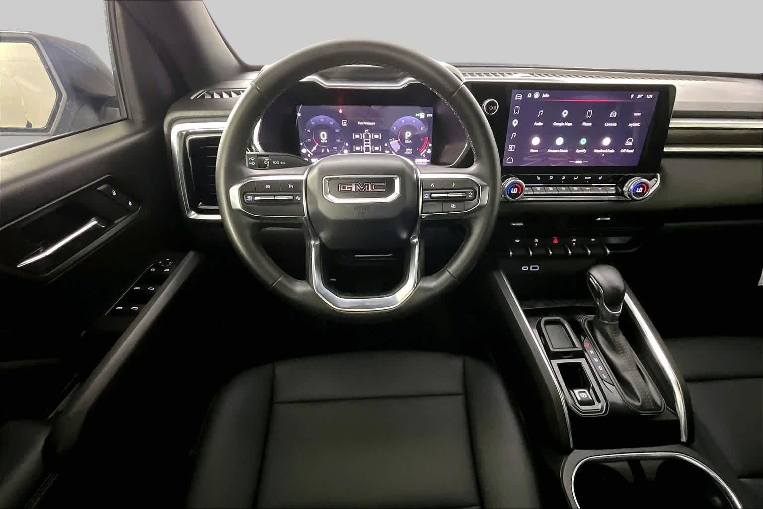 Used 2025 GMC Canyon Elevation w/ Convenience Package RWD image 6