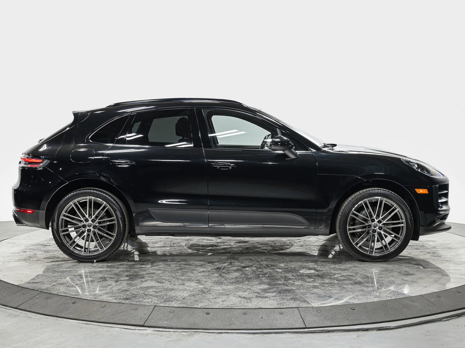 Used 2020 Porsche Macan S image 8