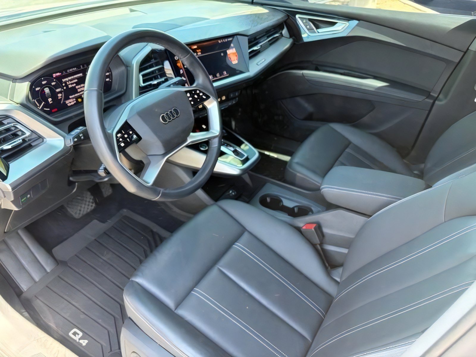 Used 2023 Audi Q4 e-tron Premium Plus w/ Premium Plus RWD image 11