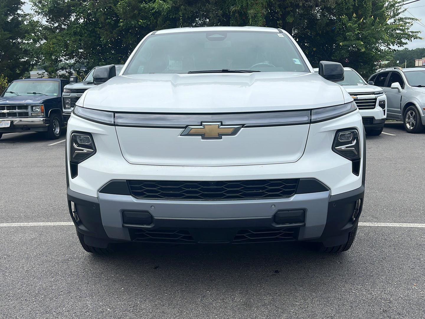 New 2026 Chevrolet Silverado EV LT image 27