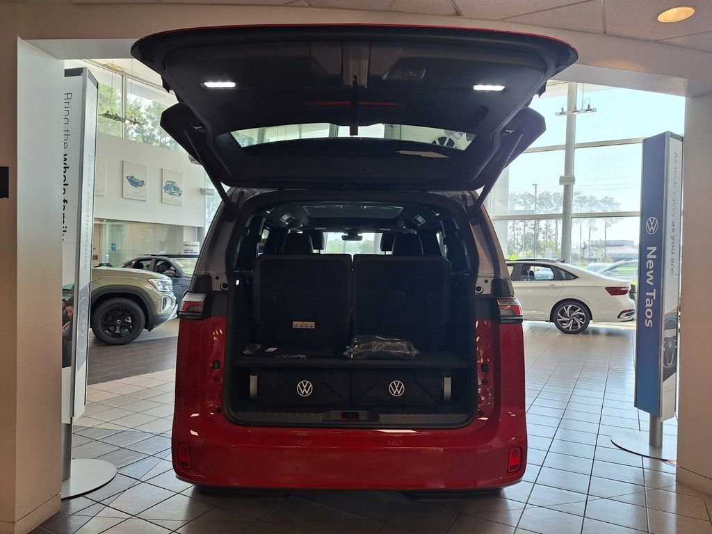 New 2025 Volkswagen ID. Buzz Pro S Plus image 25