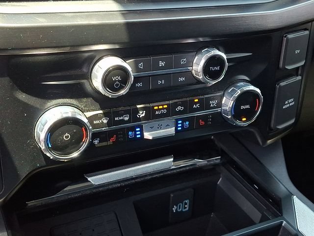 Used 2024 Ford F250 Lariat w/ Sport Appearance Package AWD/4WD image 11
