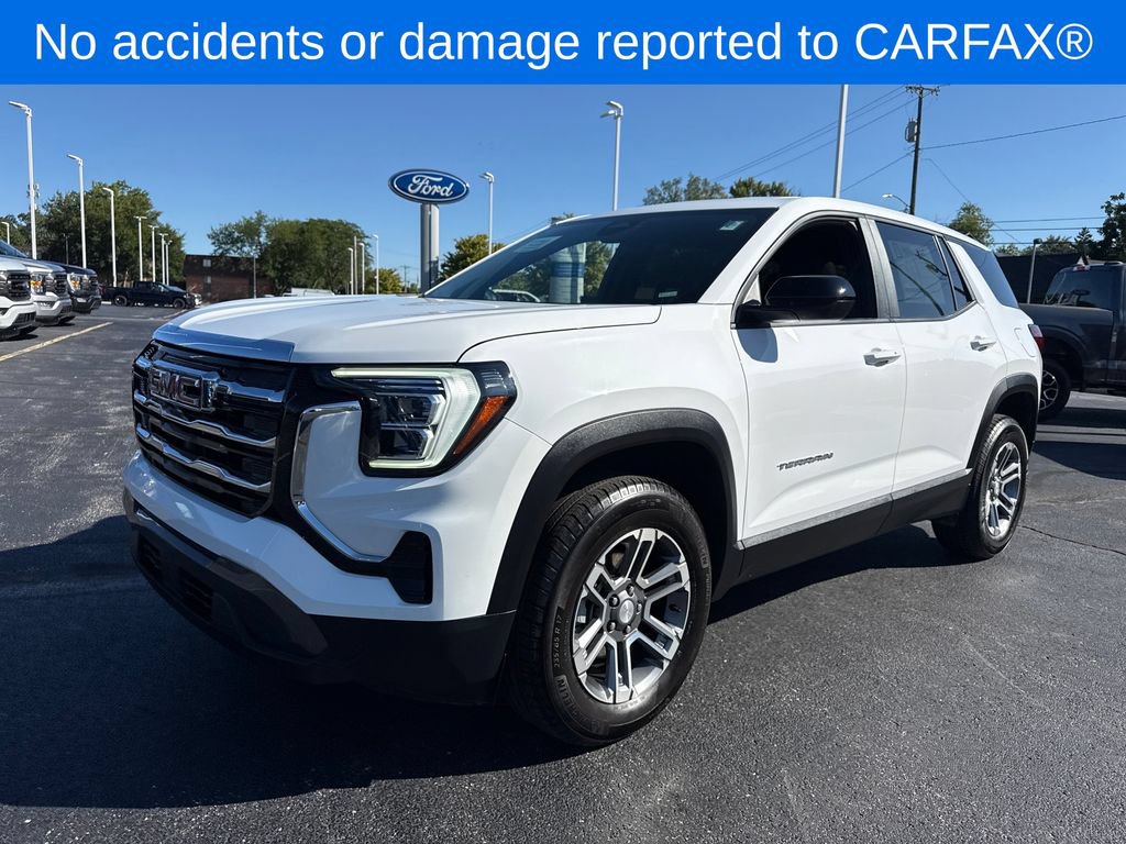Used 2026 GMC Terrain Elevation FWD image 2