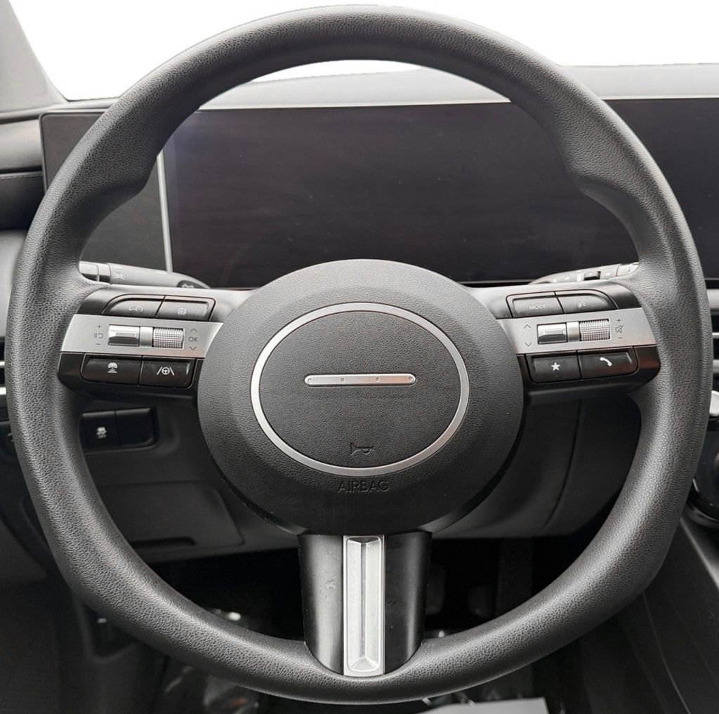 Used 2025 Hyundai Tucson SEL image 17