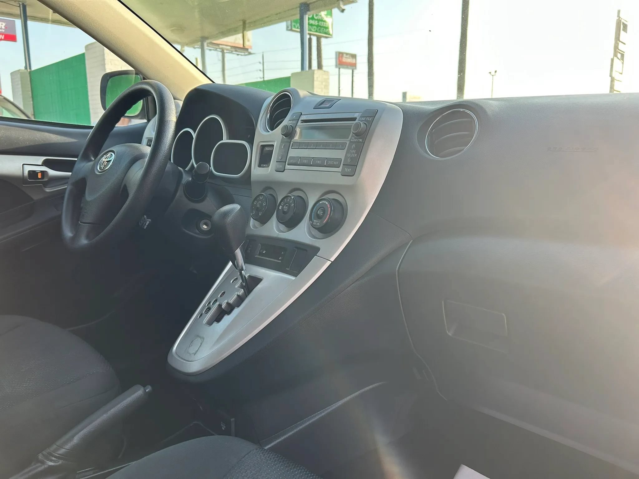 Used 2010 Toyota Matrix S FWD image 15
