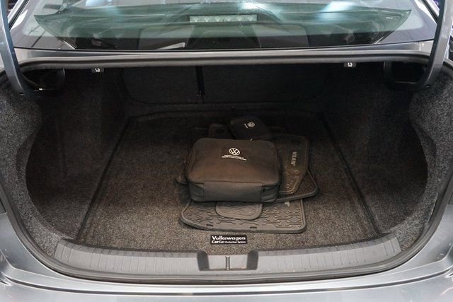 Used 2023 Volkswagen Jetta Sport image 46