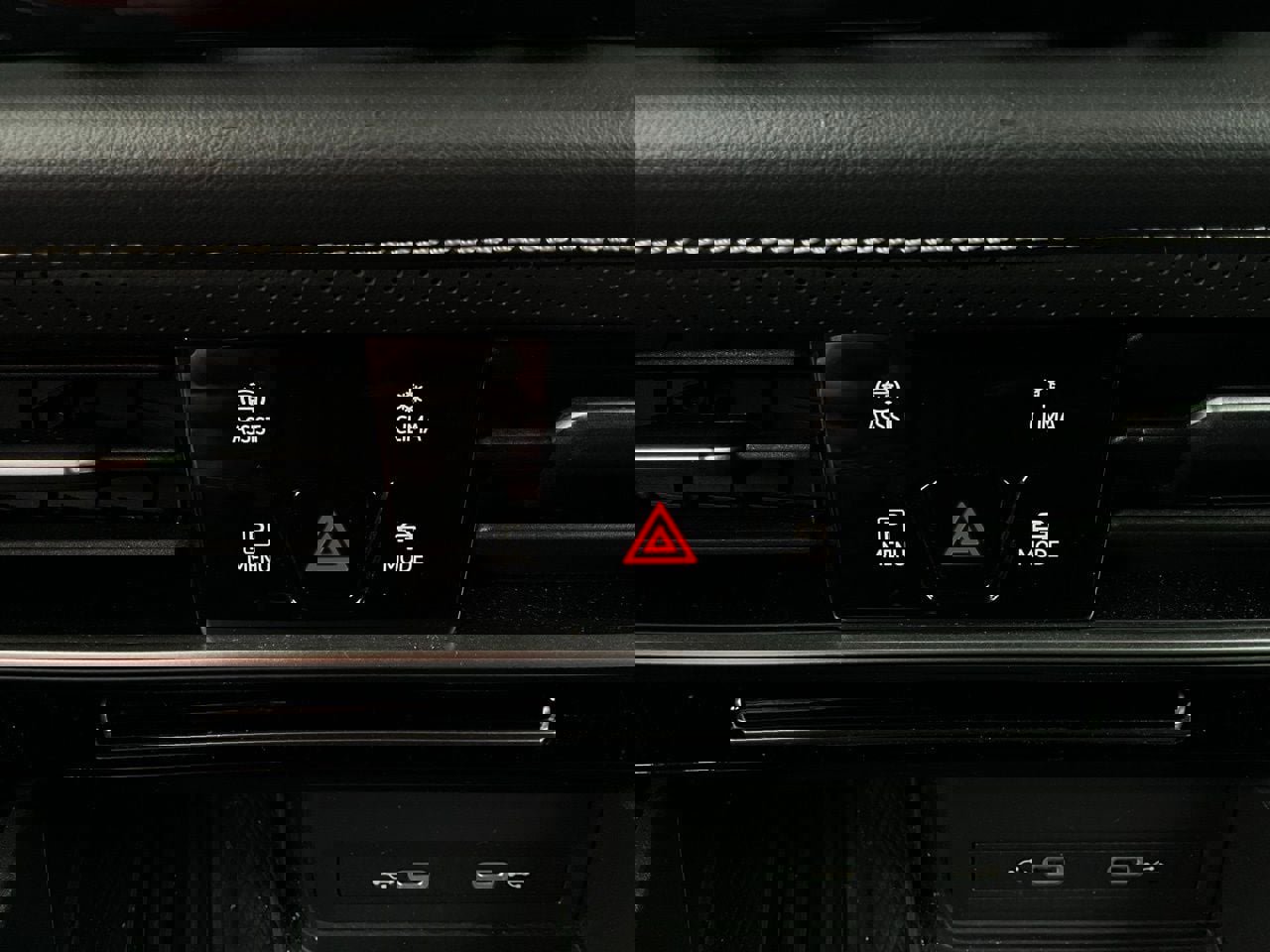 Used 2025 Volkswagen Atlas Cross Sport SE image 28