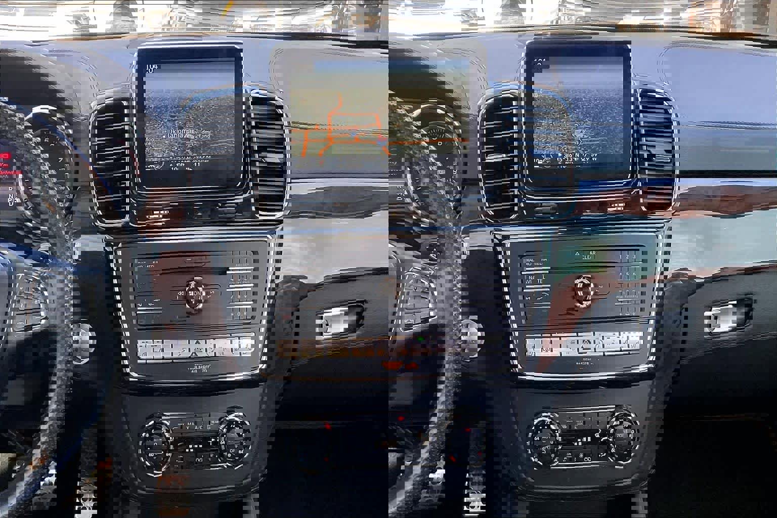 Used 2016 Mercedes-Benz GLE 400 4MATIC image 8