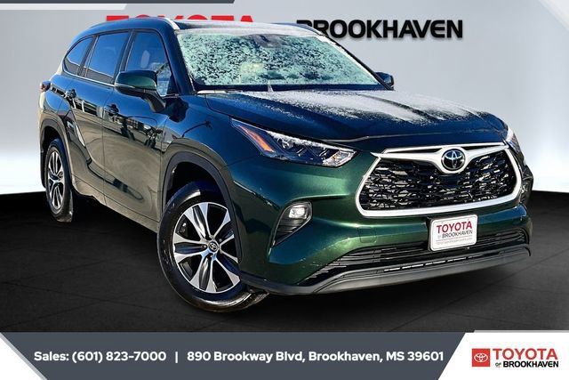 Used 2024 Toyota Highlander XLE
