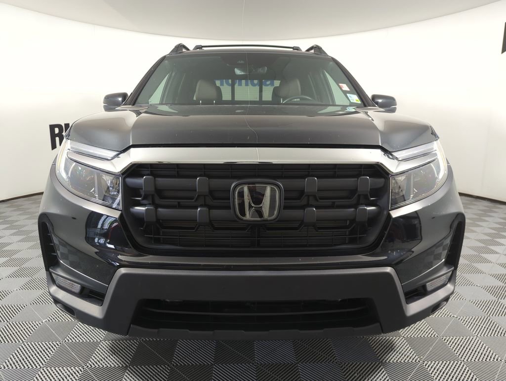 Certified 2025 Honda Ridgeline RTL image 3