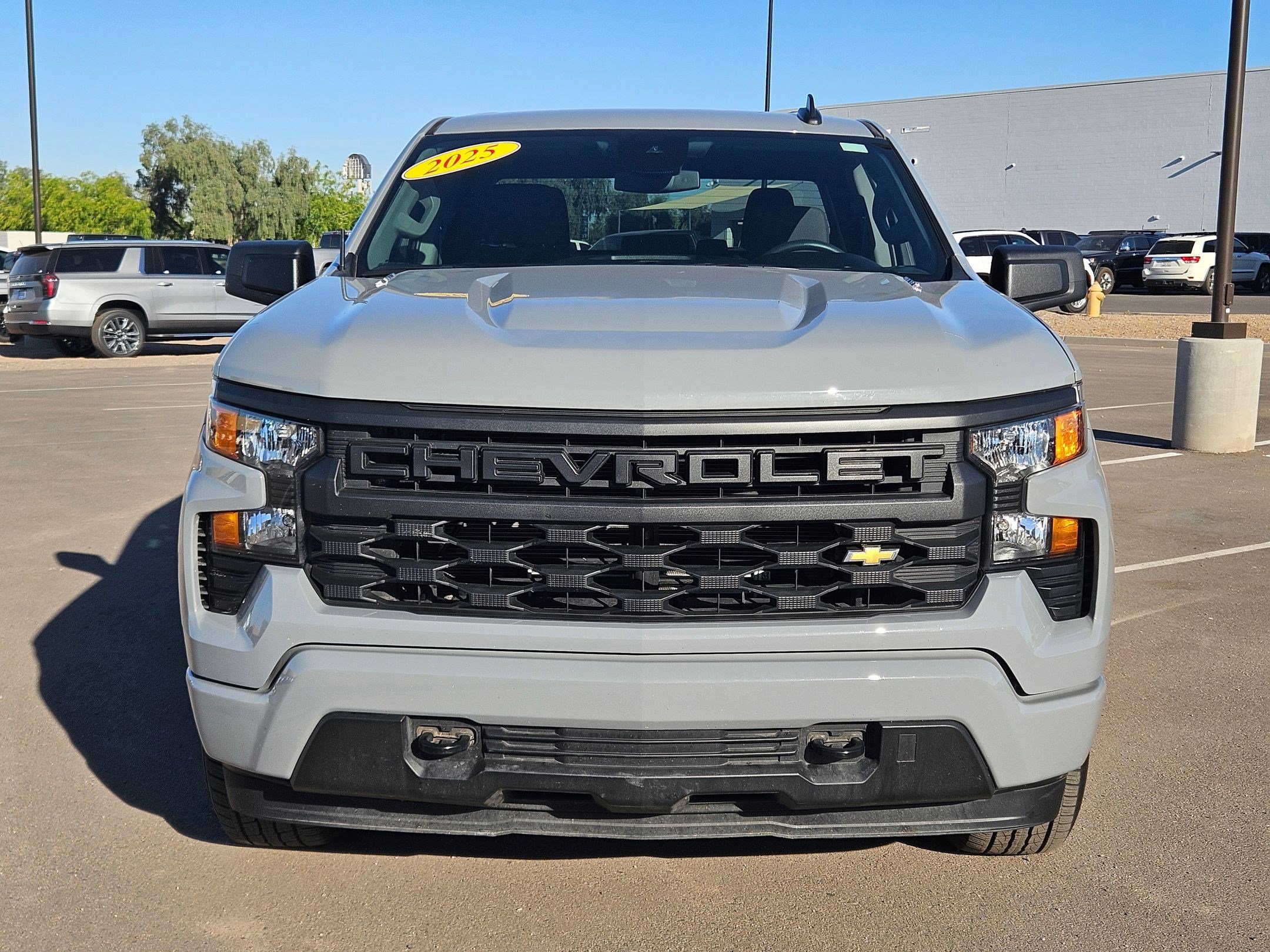 Used 2025 Chevrolet Silverado 1500 Custom image 8