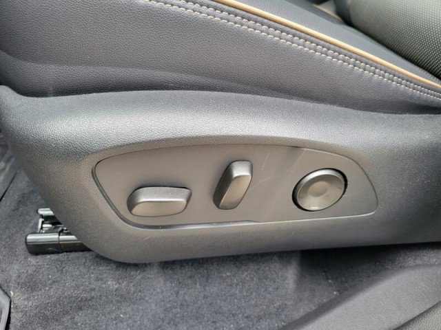 Used 2025 Chevrolet Traverse High Country w/ LPO, Floor Liner Package image 27