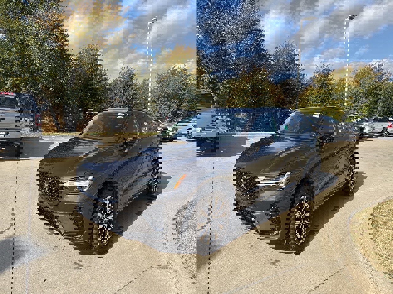 Certified 2025 Volvo XC60 B5 Plus w/ Climate Package