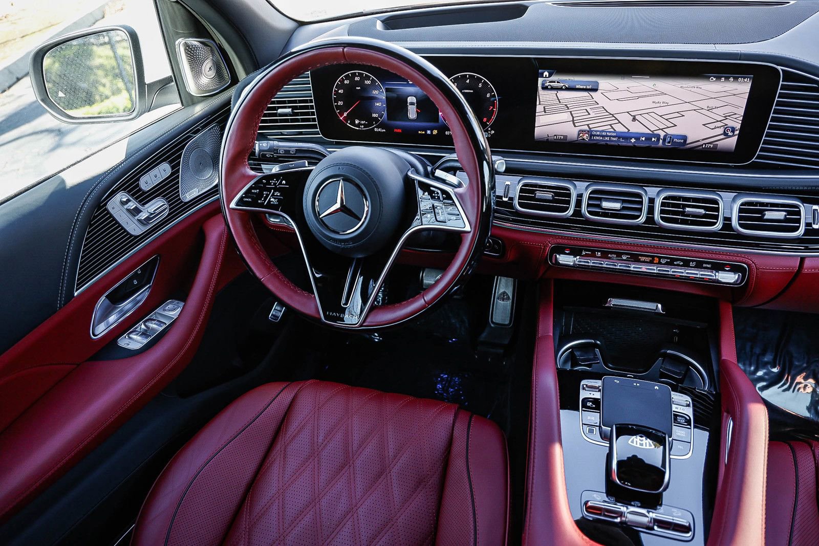 Certified 2025 Mercedes-Benz Maybach GLS 600 4MATIC image 14