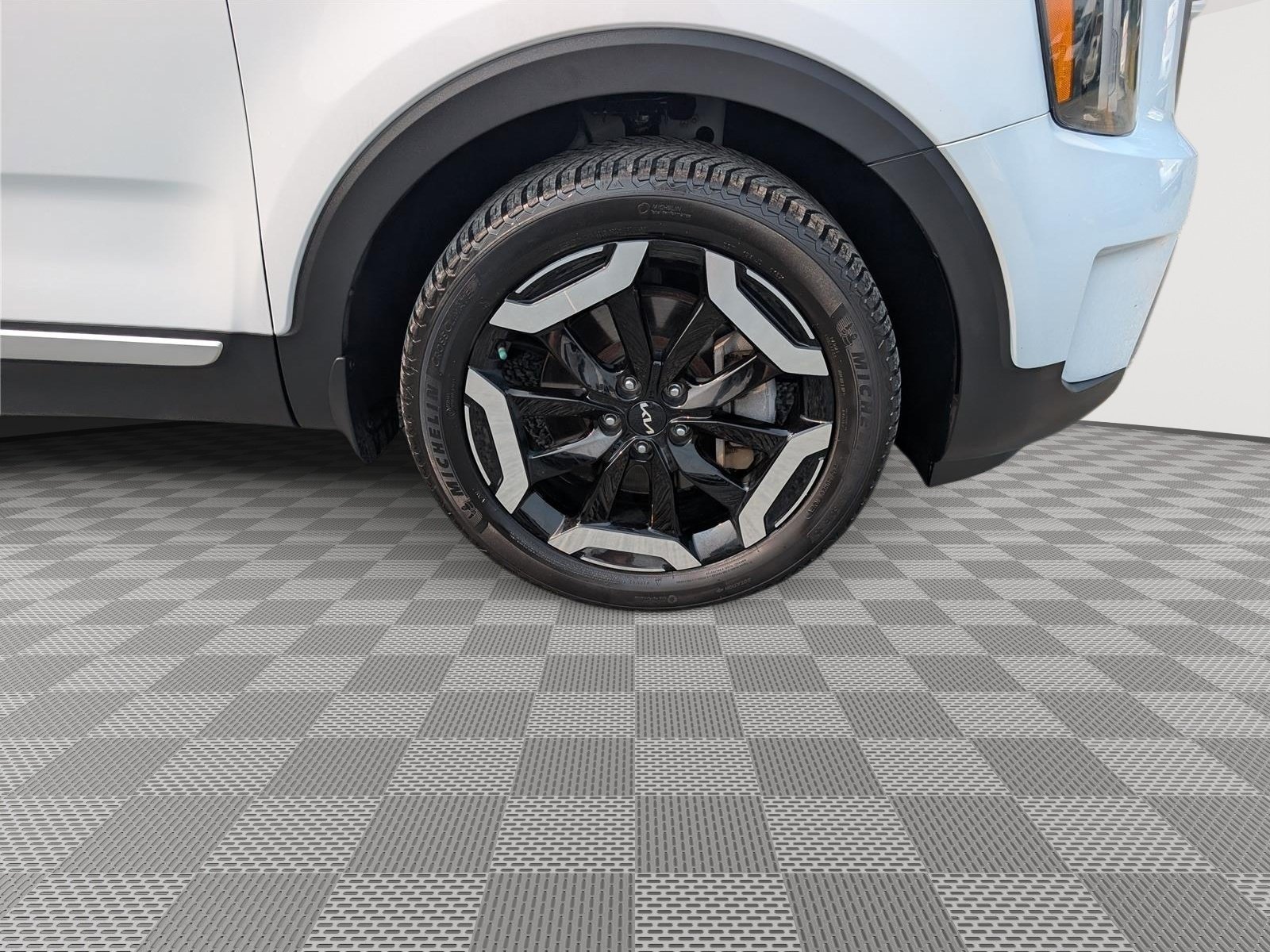 Used 2023 Kia Telluride S w/ S Sunroof Package AWD/4WD image 9