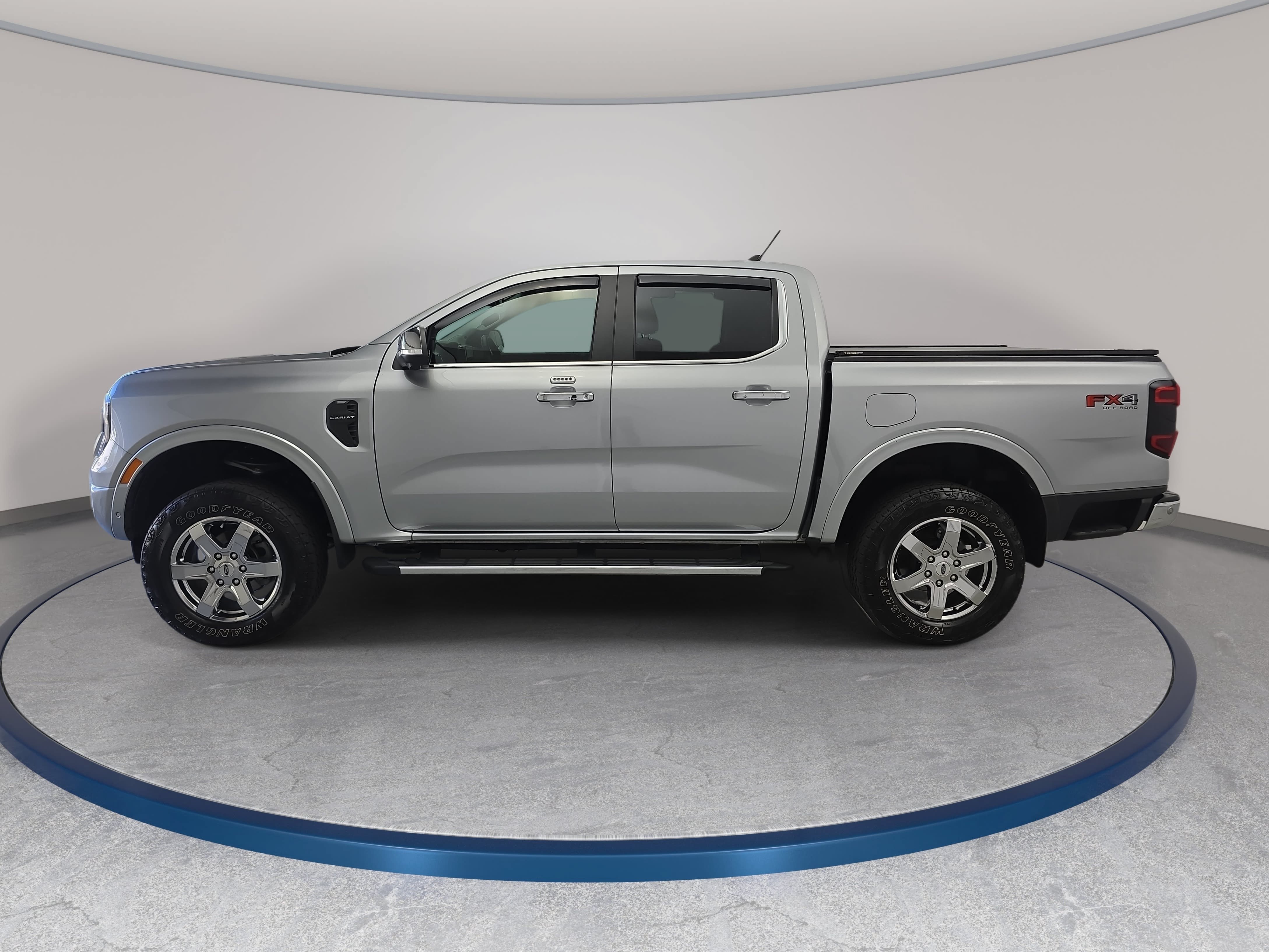 Used 2024 Ford Ranger Lariat w/ FX4 Off-Road Package AWD/4WD image 8
