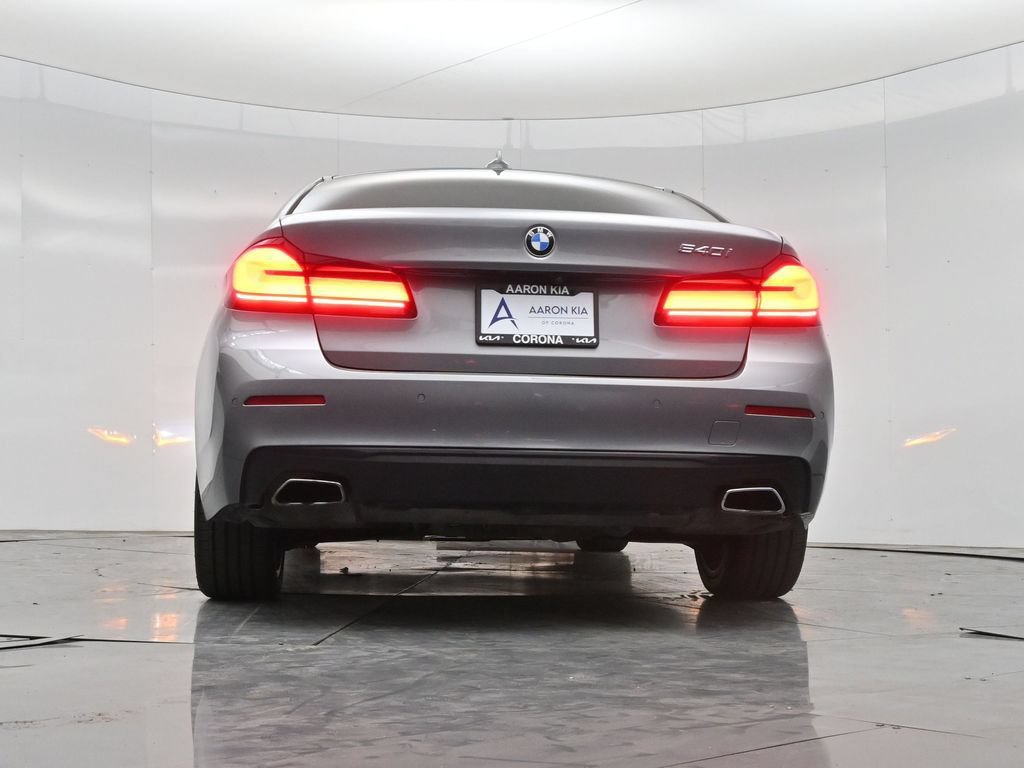 Used 2023 BMW 540i w/ Convenience Package RWD image 56