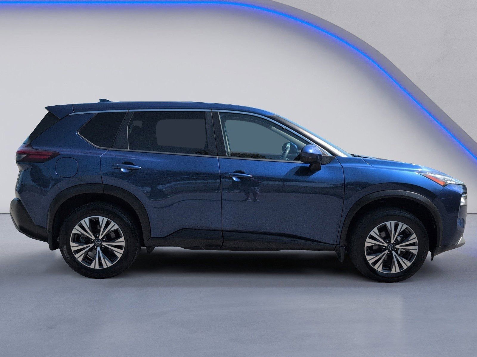 Used 2023 Nissan Rogue SV image 10
