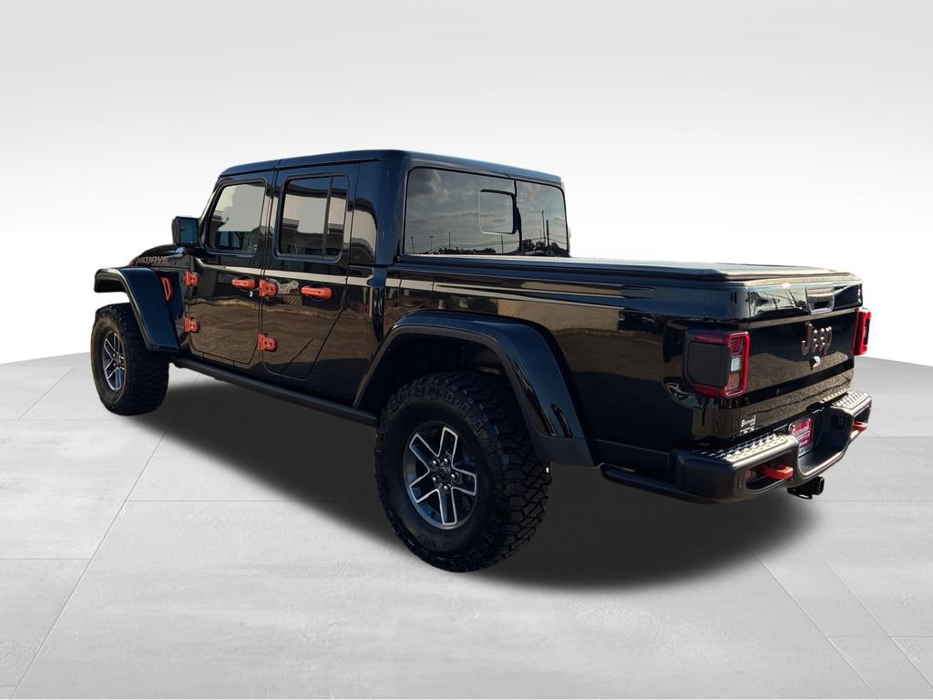 Used 2025 Jeep Gladiator Mojave AWD/4WD image 3