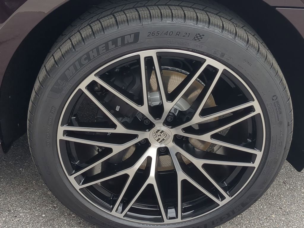 New 2026 Porsche Macan Turbo image 13