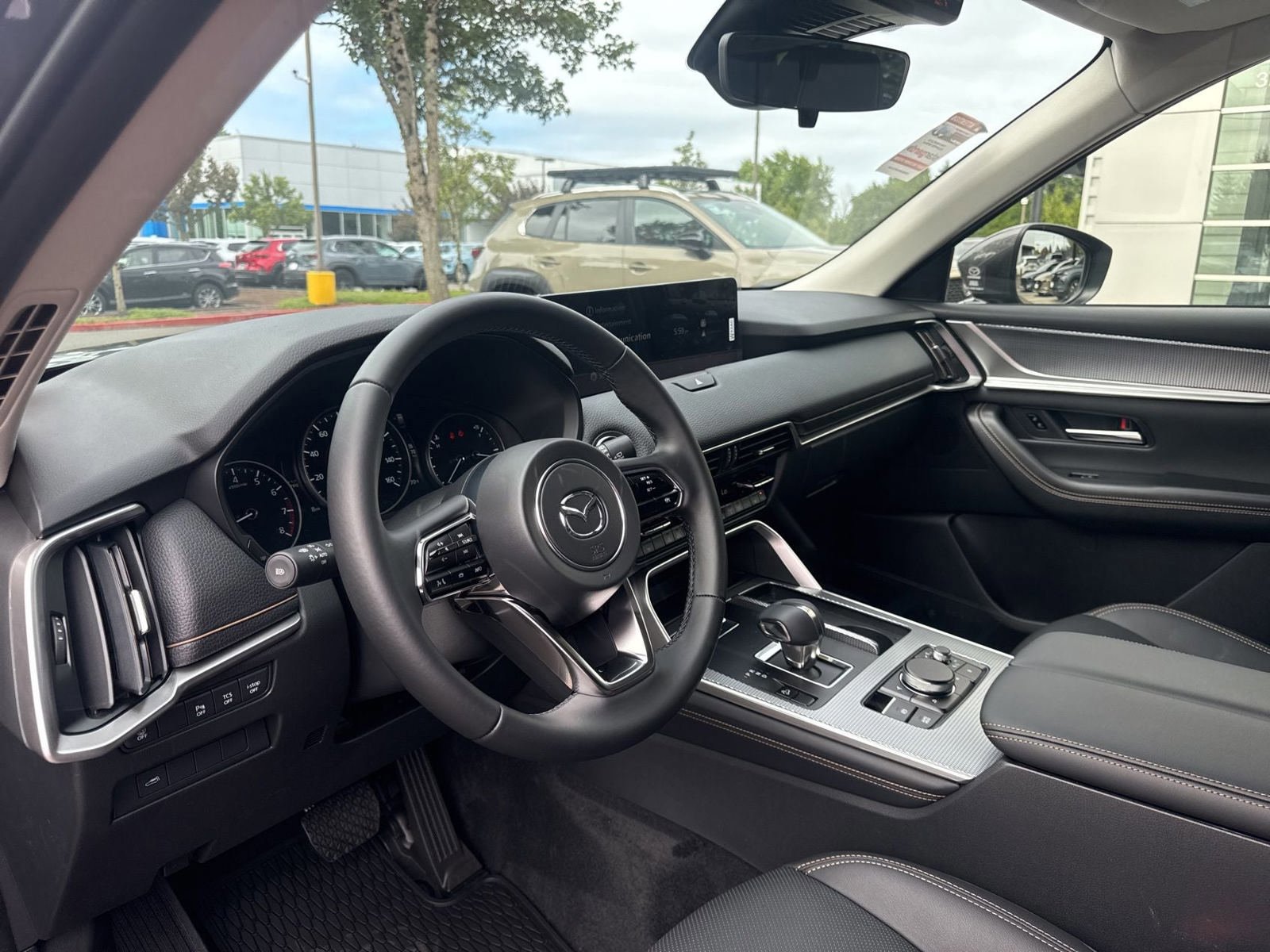 Used 2025 MAZDA CX-90 3.3 Turbo w/ Preferred Package AWD/4WD image 7