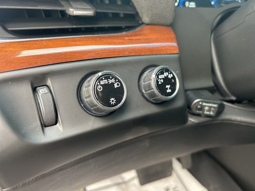 Used 2019 Cadillac Escalade Luxury image 23