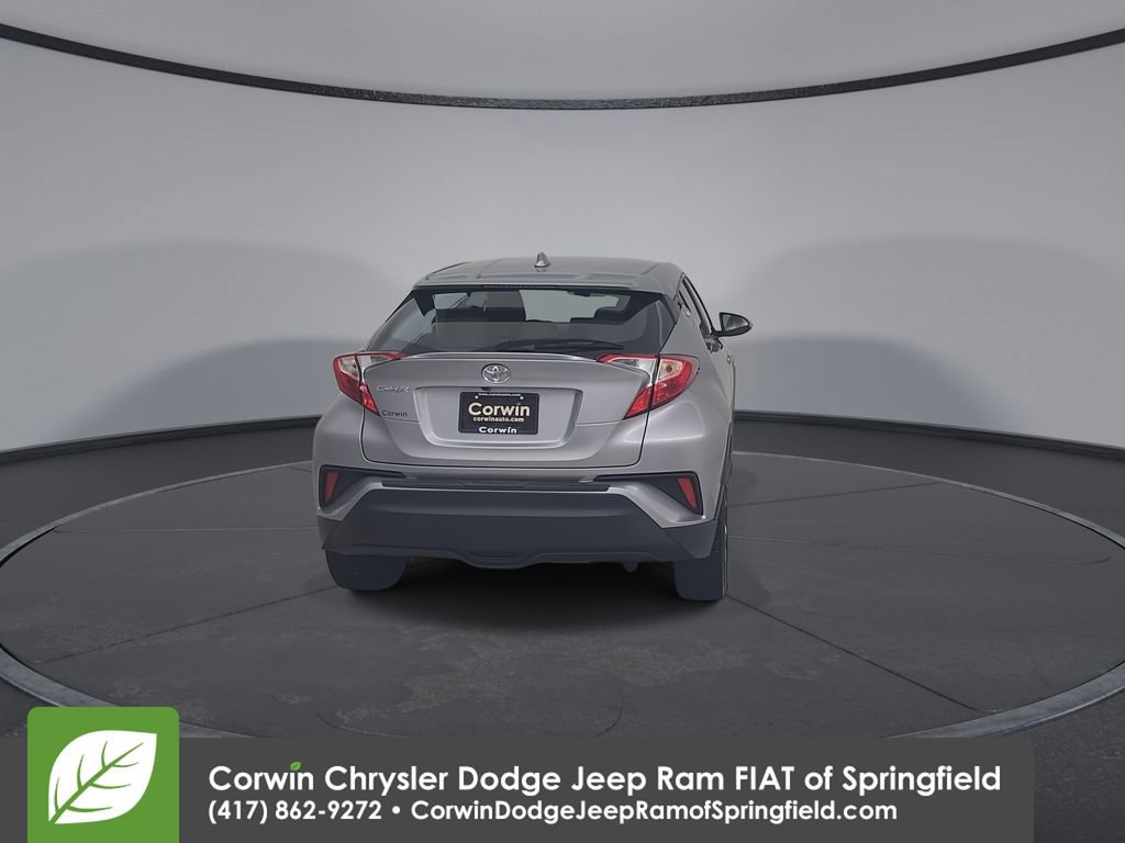 Used 2019 Toyota C-HR XLE FWD image 13