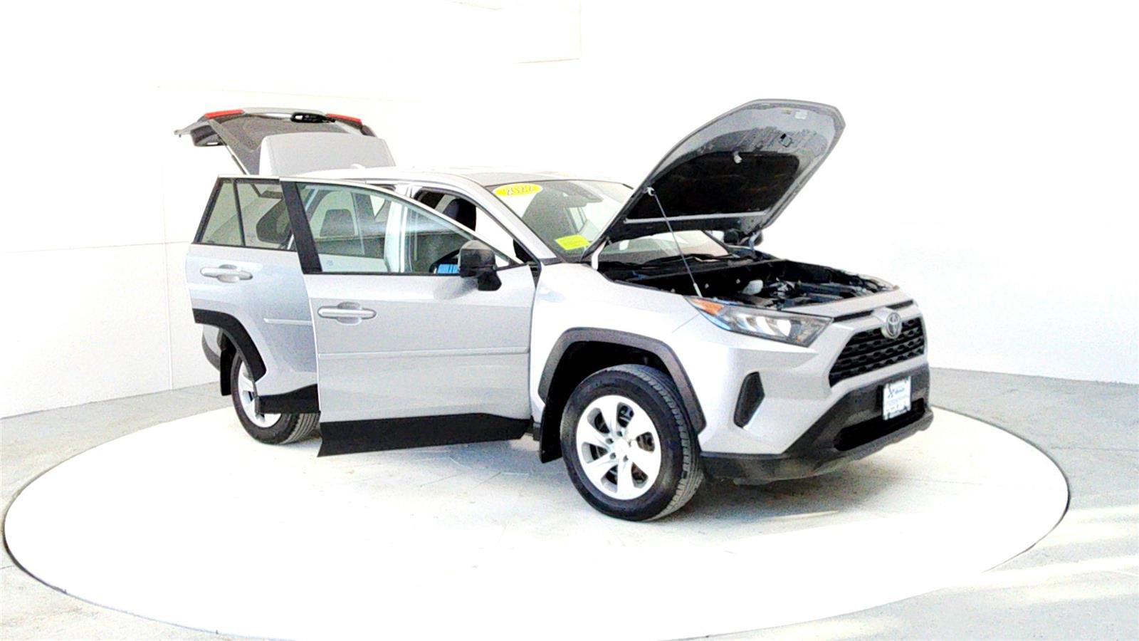 Certified 2022 Toyota RAV4 LE image 12