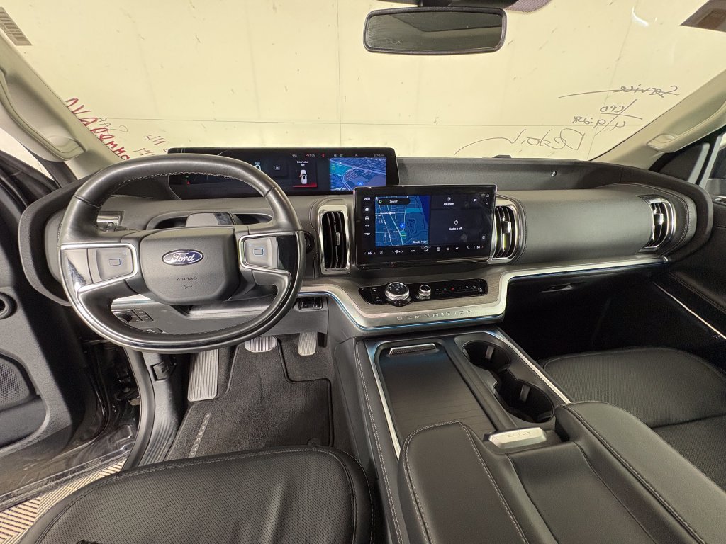 Certified 2025 Ford Expedition Platinum AWD/4WD image 8