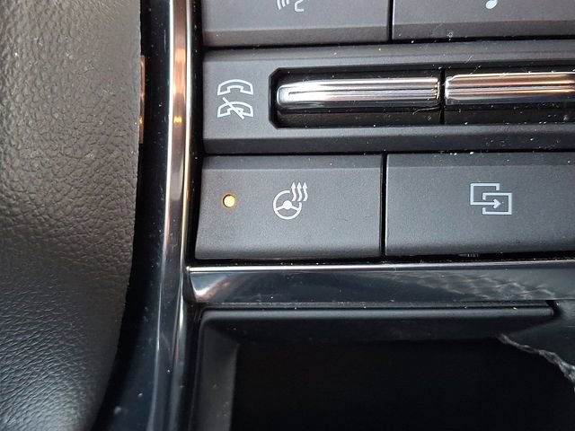 Used 2025 GMC Yukon XL Denali image 27