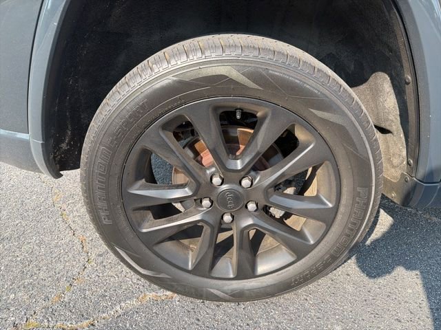 Used 2018 Jeep Grand Cherokee Altitude image 8