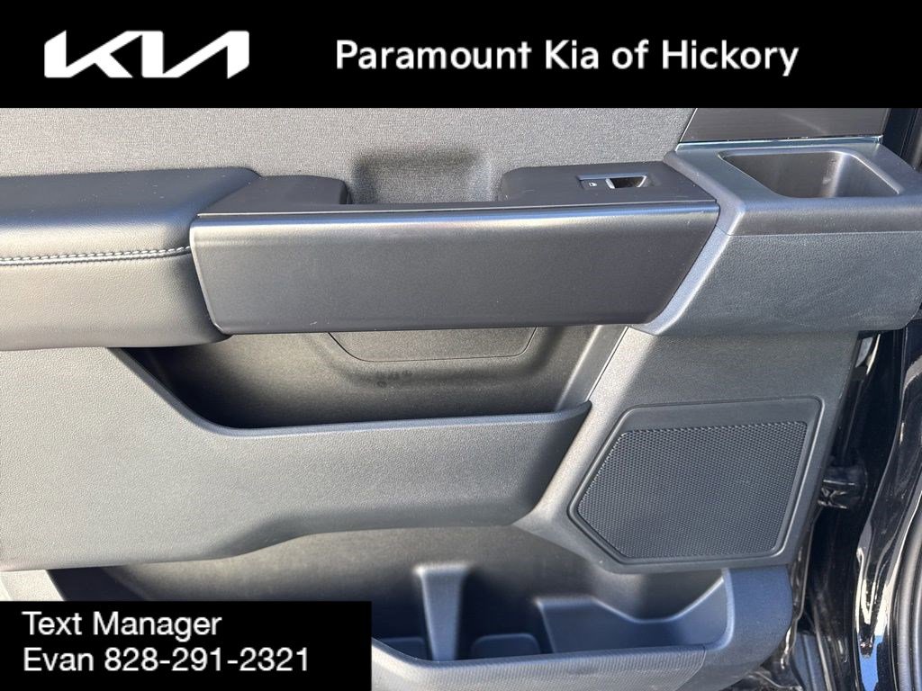 Used 2022 Ford F150 Raptor w/ Convenience Package image 12