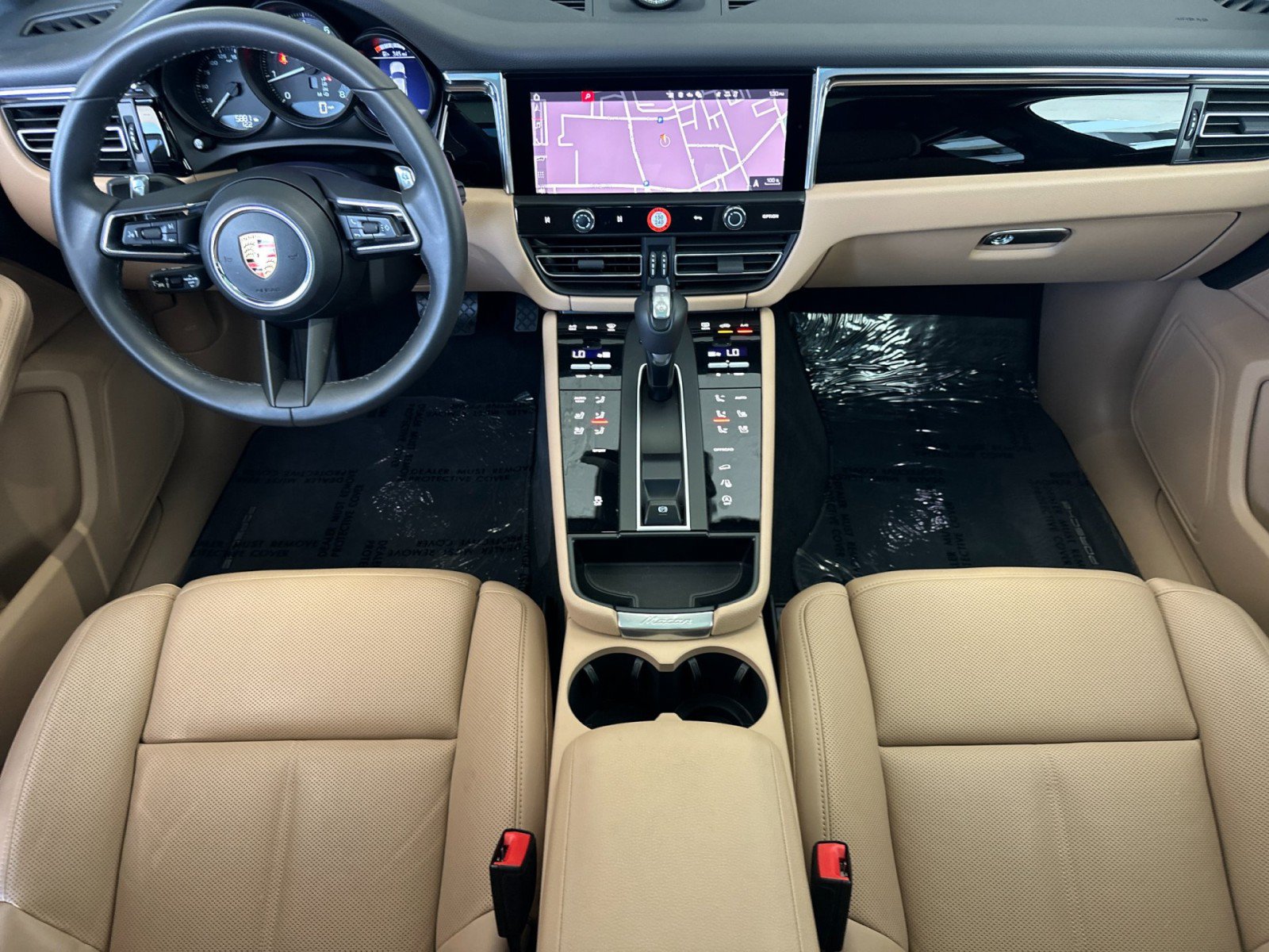 Used 2026 Porsche Macan AWD/4WD image 6