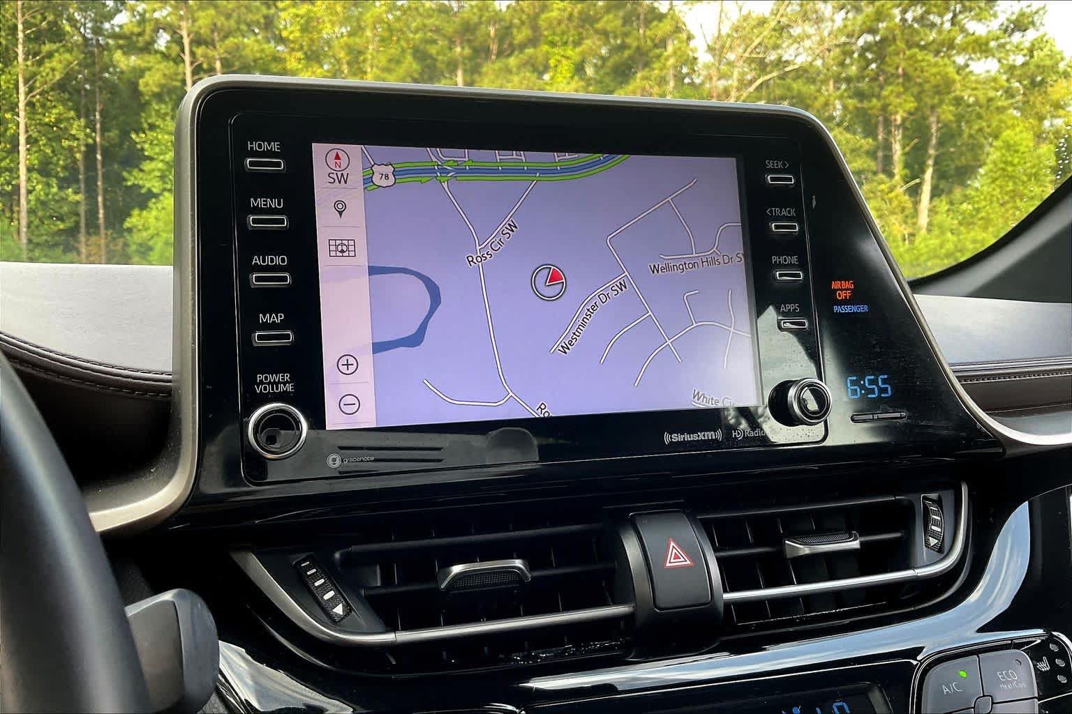 Used 2019 Toyota C-HR Limited FWD image 32
