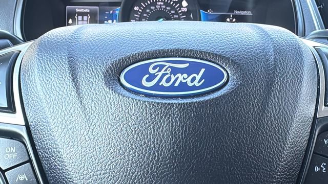 Certified 2024 Ford Edge Titanium w/ Equipment Group 301A image 20