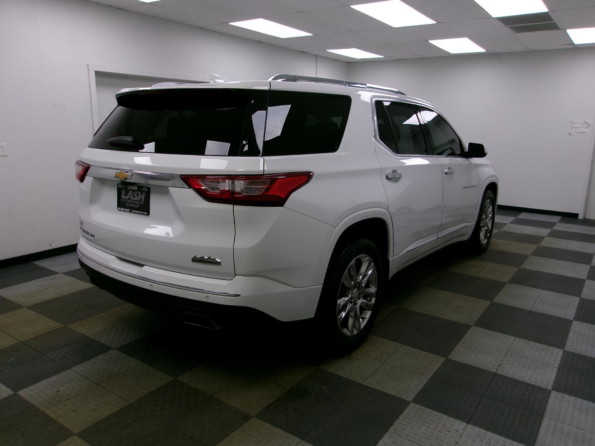Used 2020 Chevrolet Traverse High Country image 16