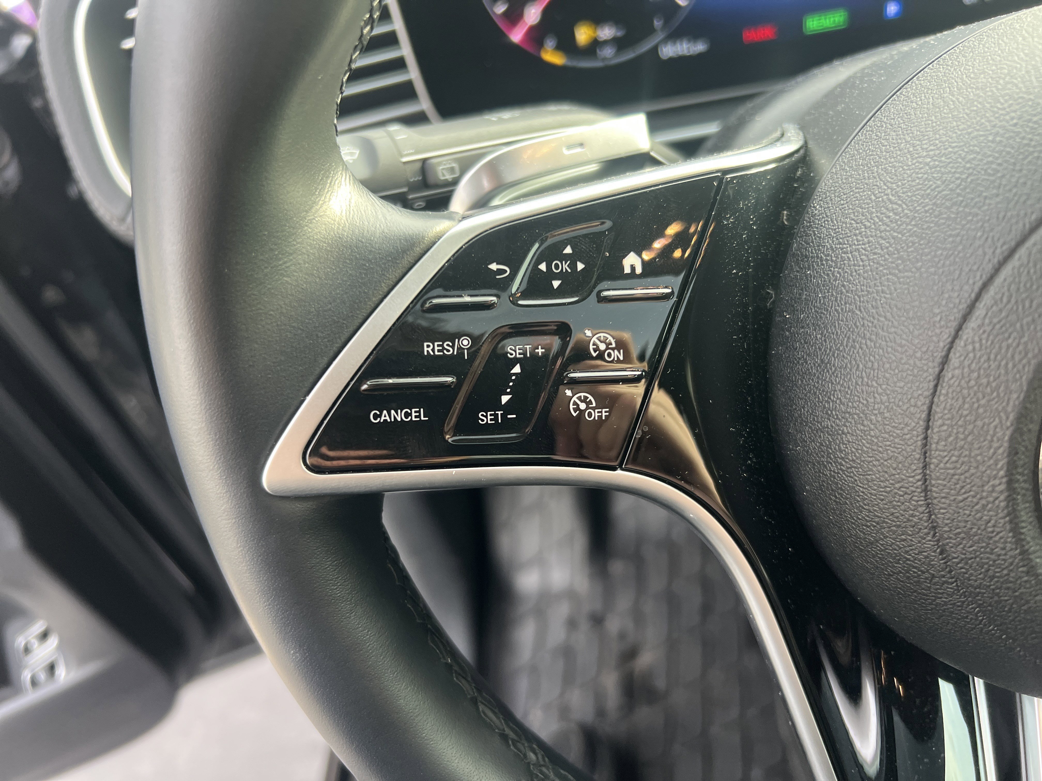 Certified 2024 Mercedes-Benz GLE 450e 4MATIC image 18