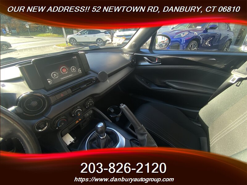 Used 2021 MAZDA MX-5 Miata Club RWD image 17