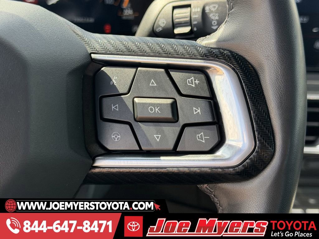 Used 2025 Ford Mustang Premium image 22