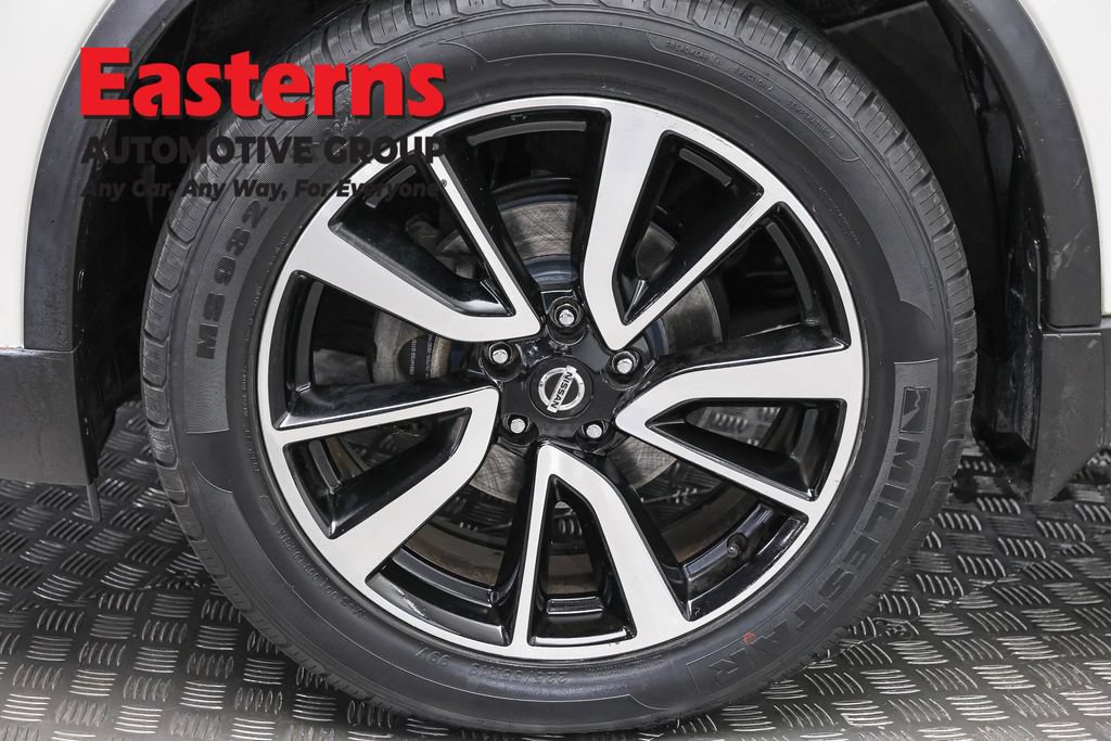 Used 2020 Nissan Rogue SL w/ Premium Package AWD/4WD image 32