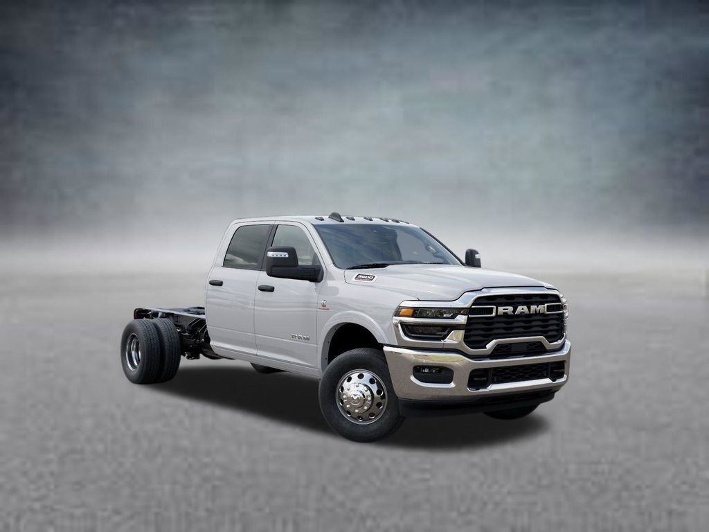New 2025 RAM 3500 Big Horn AWD/4WD image 5